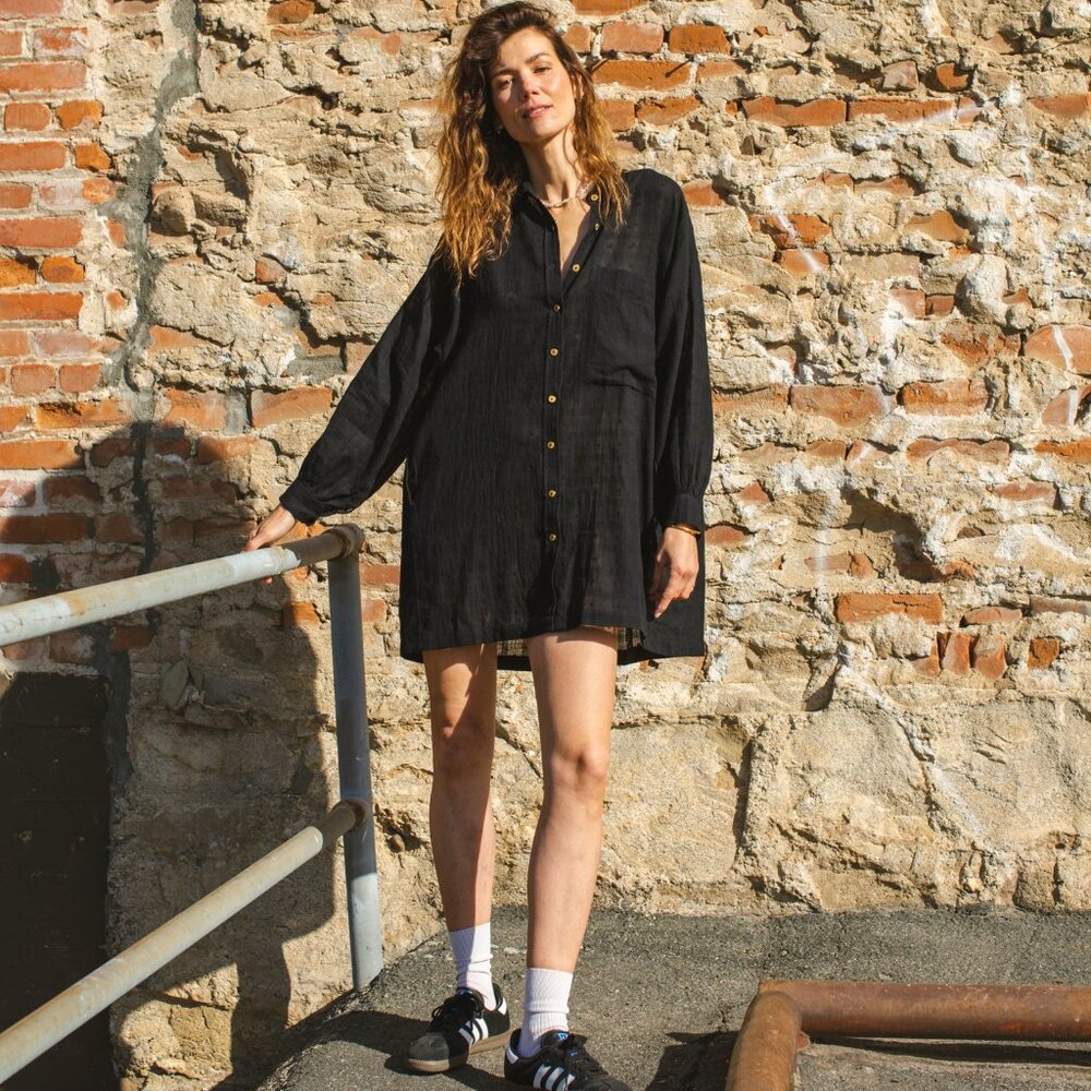 World of Crow - Classic Artist Smock - Size Large